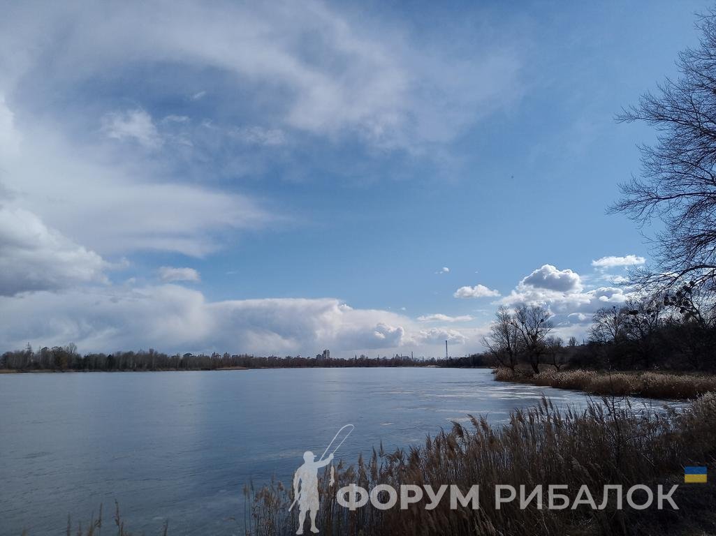 Озеро Міністерка (Редькіне) — фото водойми та місць для рибалки