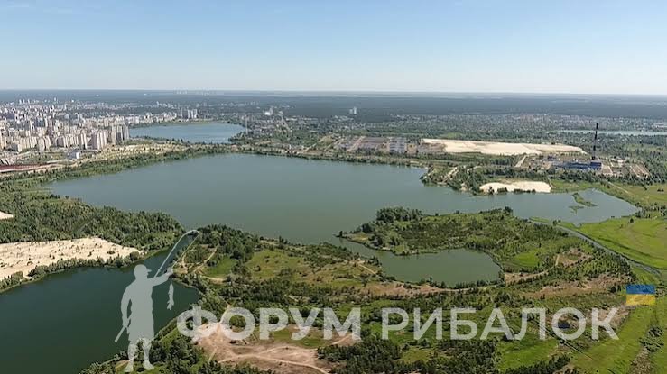 Озеро Тягле на Осокорках — фото водойми та місць для рибалки